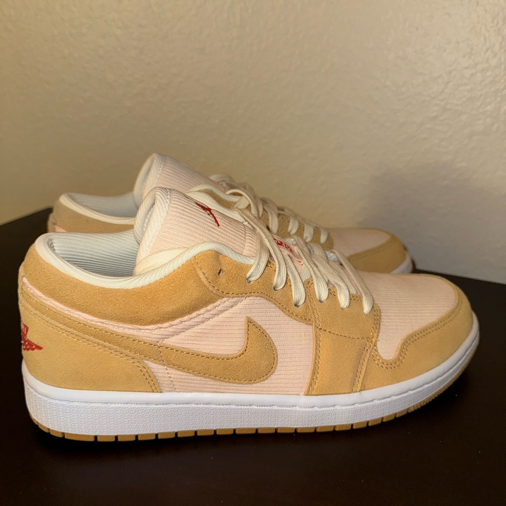 Nike Jordan 1 Low SE - Twine Orange Quartz Corduroy men’s 9/ woman’s 10.5